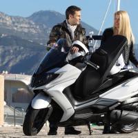 Downtown 350i ABS, blanc.