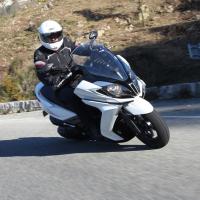 Downtown 350i ABS, blanc.